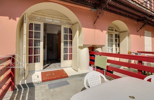 Cauterets Apartment | Studio with terrace and WiFi for 4 people