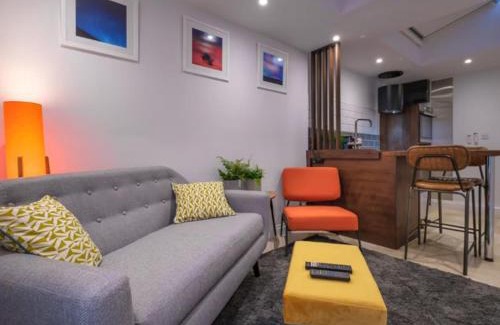 Cirencester Apartment | Studio37 - A cosy stylish central hideaway Pass the Keys
