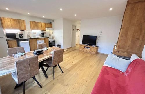 Megeve Apartment | Studios + Cabine à Megève, 4 Couchages, 500m des Remontées, Balcon Sud, Parking Inclus - FR-1-597-34