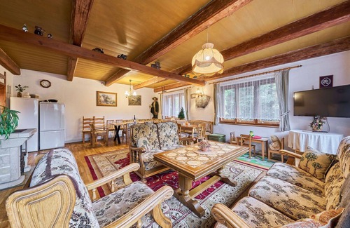 Lanov Villa | Stunning private villa for 12 guests with WIFI, private pool, TV, terrace and parking