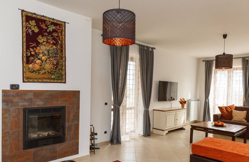 Castiglione in Teverina Villa | Stunning brand new villa with private pool and lovely views