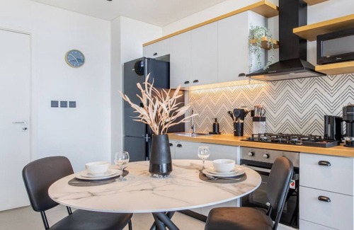 Dubai Apartment | Stunning 1BR in Dubai Hills