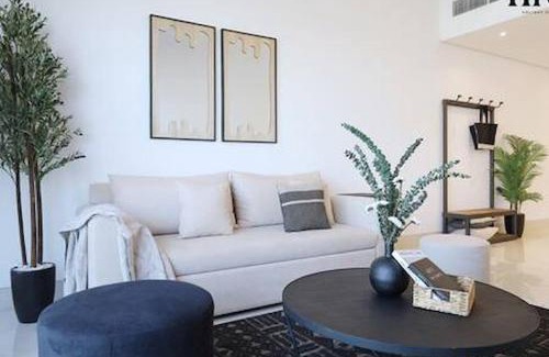 Dubai Apartment | Stunning 2 Bed Apt in Al Warqa