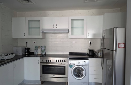 Jumeirah Lake Towers Apartment | Stunning 2 Bed Room Apartment with Full Marina View. Great Location Near Metro