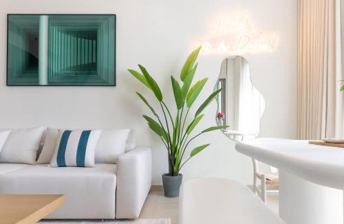 Za'abeel 2 Apartment | Stunning 2 Bedroom Apartment with Burj Views by Zen Stays - Walking Distance to Dubai Mall