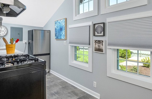 Ocean City Cottage | Stunning 2 Bedroom Cottage Close to the Ocean City Boardwalk!