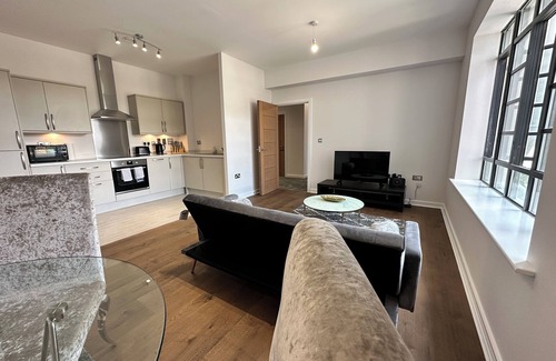 Rushmoor District Apartment | Stunning 2 Bedroom Apartment - Farnborough