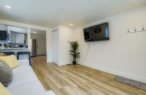 Berkley House | Stunning 2-bedroom house w/large yard. Brand new. central to Denver/Mtns/Boulder