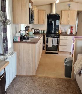 Paignton Resort | Stunning 2 Bedroom, pet friendly Static Caravan at Hoburne Devon Bay