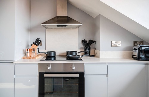 Norwich Condo | Stunning 2-BR Condo with Breathtaking Cathedral Views