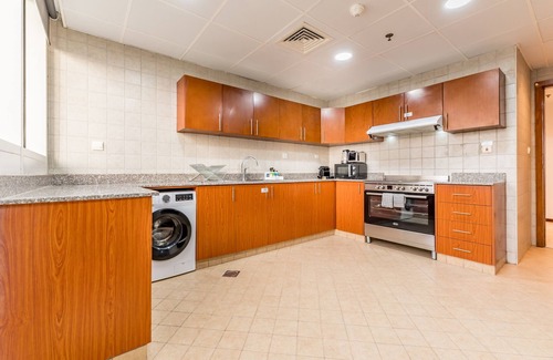 Jumeirah Lake Towers Apartment | Stunning 2BR with Assistant Room in MAG 214 by Deluxe Holiday Homes