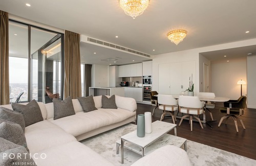 Vauxhall Apartment | Stunning 3-bed apartment located in Damac Tower, designed by Versace Home