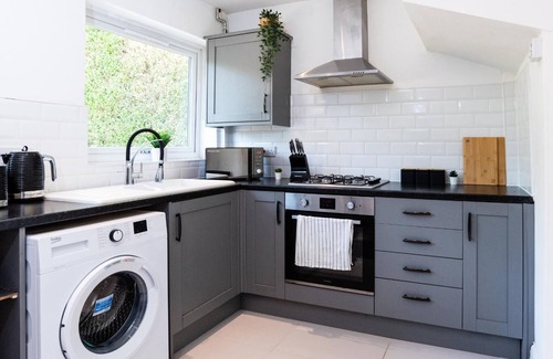 Newark upon Trent House | Stunning 3 bed home | Free parking & Wi-Fi