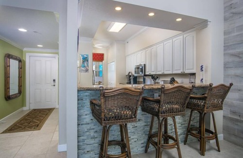 Islamorada House | Stunning 3 Bedroom Condo with Basin & Ocean Views Located in Lower Matecumbe