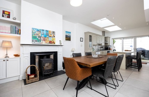 Dublin House | Stunning 3BD house in Drumcondra-6min from station