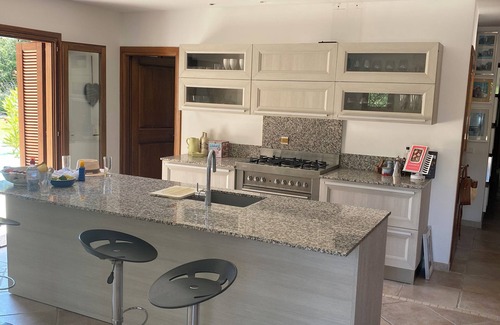 Lorgues House | Stunning 4 Bed House With Private Pool in Peaceful Setting