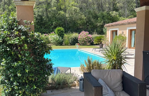Lorgues House | Stunning 4 Bed House With Private Pool in Peaceful Setting