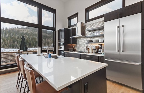 Silverthorne House | Stunning 4 Bedroom in Silverthorne!