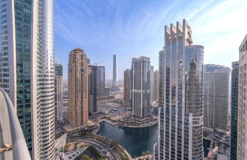 Jumeirah Lake Towers House | Stunning 4 BHK Apartment with Skyline Views