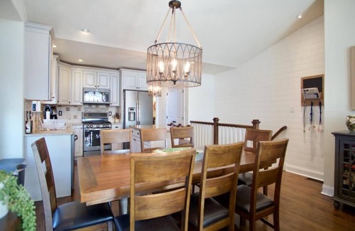 Townsend's Inlet House | Stunning 5 bedroom PLUS Bonus Room home in south end of Sea Isle City