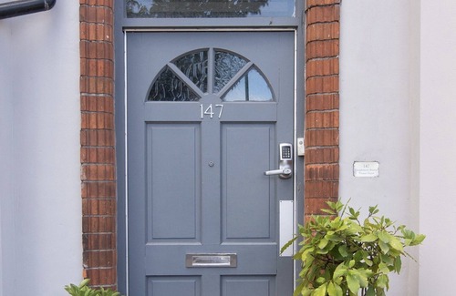 Belfast House | Stunning 5 bedroom victorian house