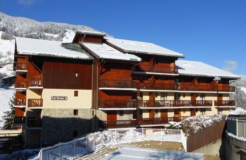 Areches Apartment | Stunning 6-Person Duplex - Ski, Summer Fun, WiFi, Garage, Pool