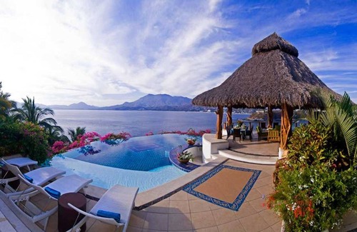 La Punta Villa | Stunning 9000 Square Foot Casa Dos Palapas- Chef included
