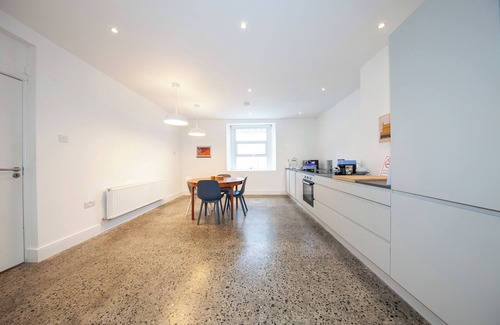Stoneybatter Apartment | Stunning and modern 2 bedroom in Stoneybatter
