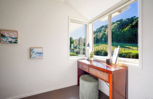 Tikitere House | Stunning and Spacious 5-Bedroom Home in Rotorua
