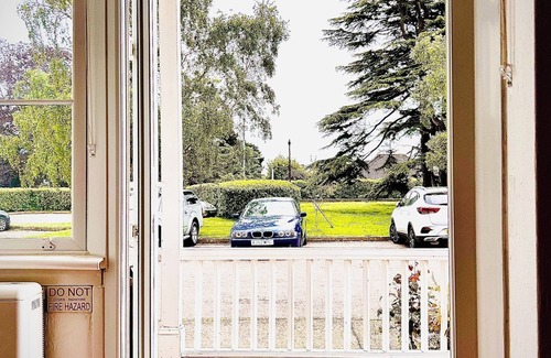 Clacton-on-Sea Apartment | Stunning apartment in a listed building