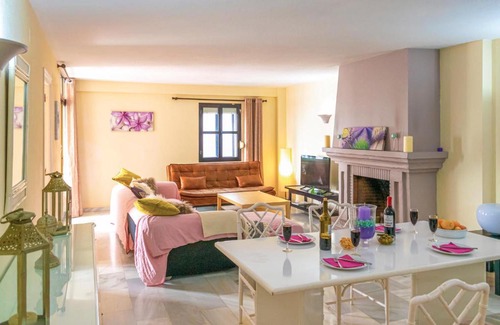 Puerto Banus Apartment | Stunning apartment in Marbella with 2 Bedrooms and WiFi