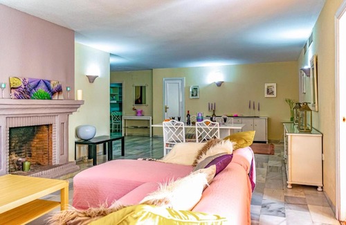 Puerto Banus Apartment | Stunning apartment in Marbella with 2 Bedrooms and WiFi