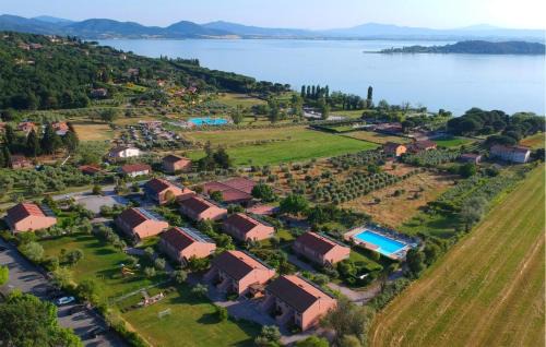 San Feliciano Apartment | Stunning Apartment In San Feliciano