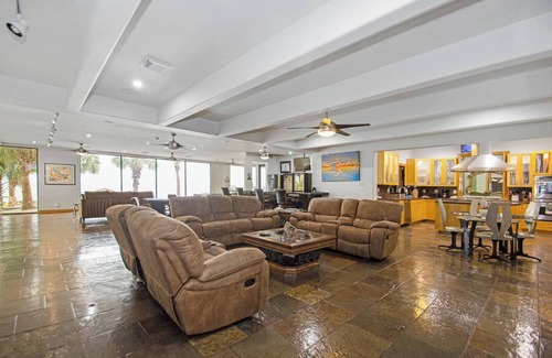 Clear Lake Shores House | Stunning Bayfront Estate w/Heated Pools, Private Pier & Walk to Kemah Boardwalk