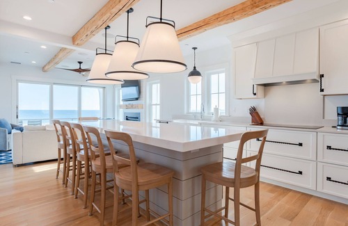 Ocean Park House | Stunning Beachfront Dream Home