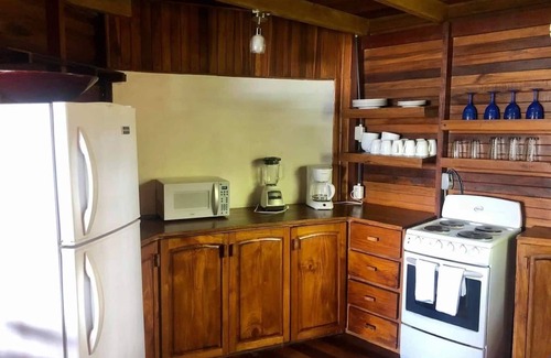 Paquera Cabin | Stunning Beach Cabin for 6 Guests