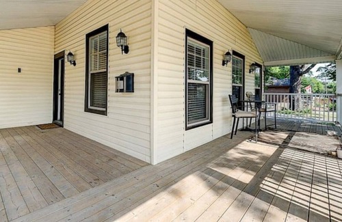 Hamilton House | 🌞 Stunning Beach House Gorgeous Views! Large Backyard 5 Queen Beds Spacious🏖