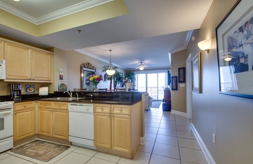 Fort Walton Beach Condo | Stunning Beachfront Condo – 1st Floor Walk-In, Walk-Out – Summer Place 104