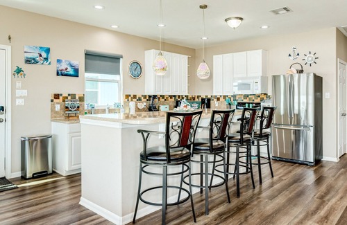 Port Bolivar House | Stunning | Beachfront | Dog Friendly | Sleeps 8