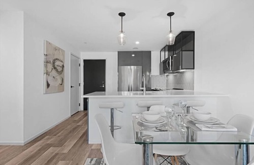 Shawmut Apartment | Stunning Bright 2BR | Floor to Ceiling windows | Keyless Entry
