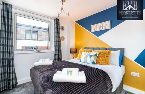 Southampton City Centre Apartment | Stunning Central 2 Bedroom Apartment by EVB Properties Short Lets & Serviced Accommodation Southampton - Ocean Village