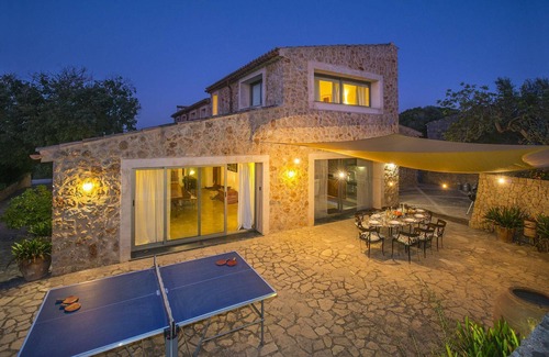 Buger Villa | Stunning Converted Farmhouse, A/C, Private Pool, Extensive Grounds & Idyllic Location in Buger!