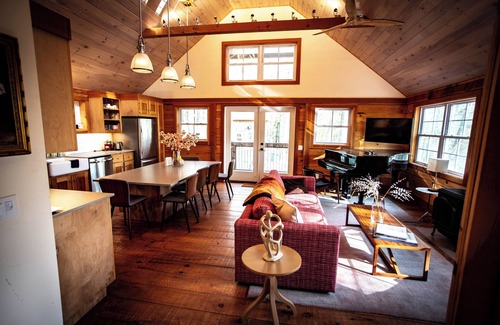 Shohola House | Stunning Country House in the Barryville Hills overlooking the Delaware River