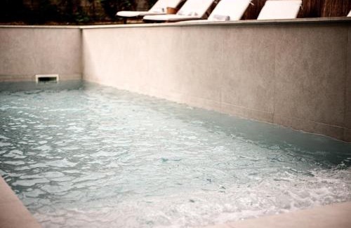El Mas Trempat Villa | Stunning Design Villa with large private Pool 30sqm