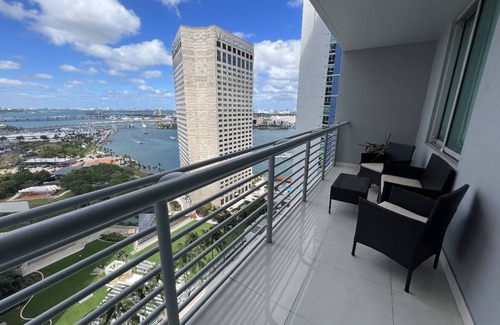 Downtown Miami Apartment | Stunning Downtown 1 bed with water & pool views!