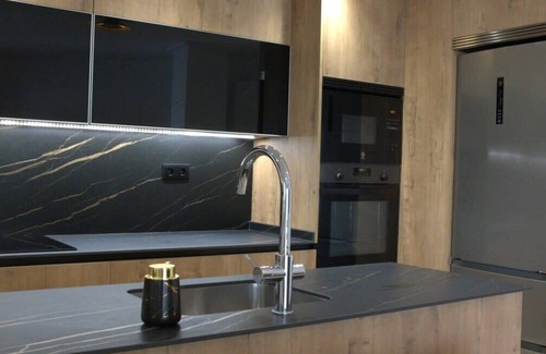 Roldan Apartment | Stunning groundfloor apartment - MO2802LT