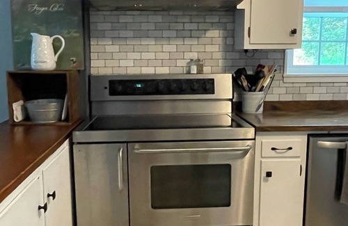 Trumansburg Other | Stunning Finger Lakes Farmhouse. Conveniently located near Ithaca.