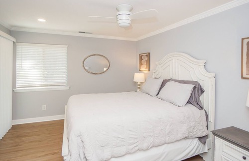 Sharonbrook Apartment | Stunning Furnished One Bedroom - available for short