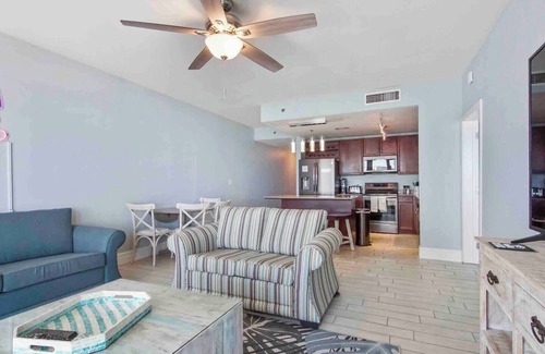 Panama City Beach Condo | Stunning Gulf Views I Sleeps 9 I Best Amenities
