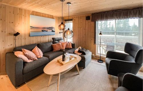 Sjusjoen House | Stunning Home In Sjusjøen With Sauna